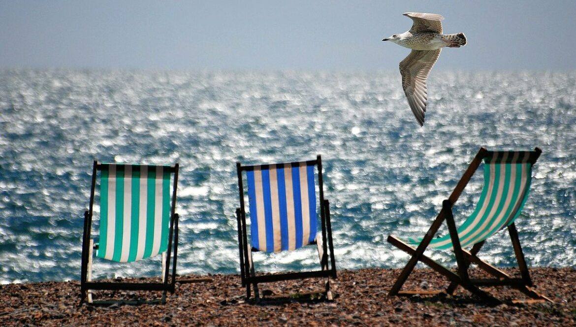 deckchairs-355596_1280 online