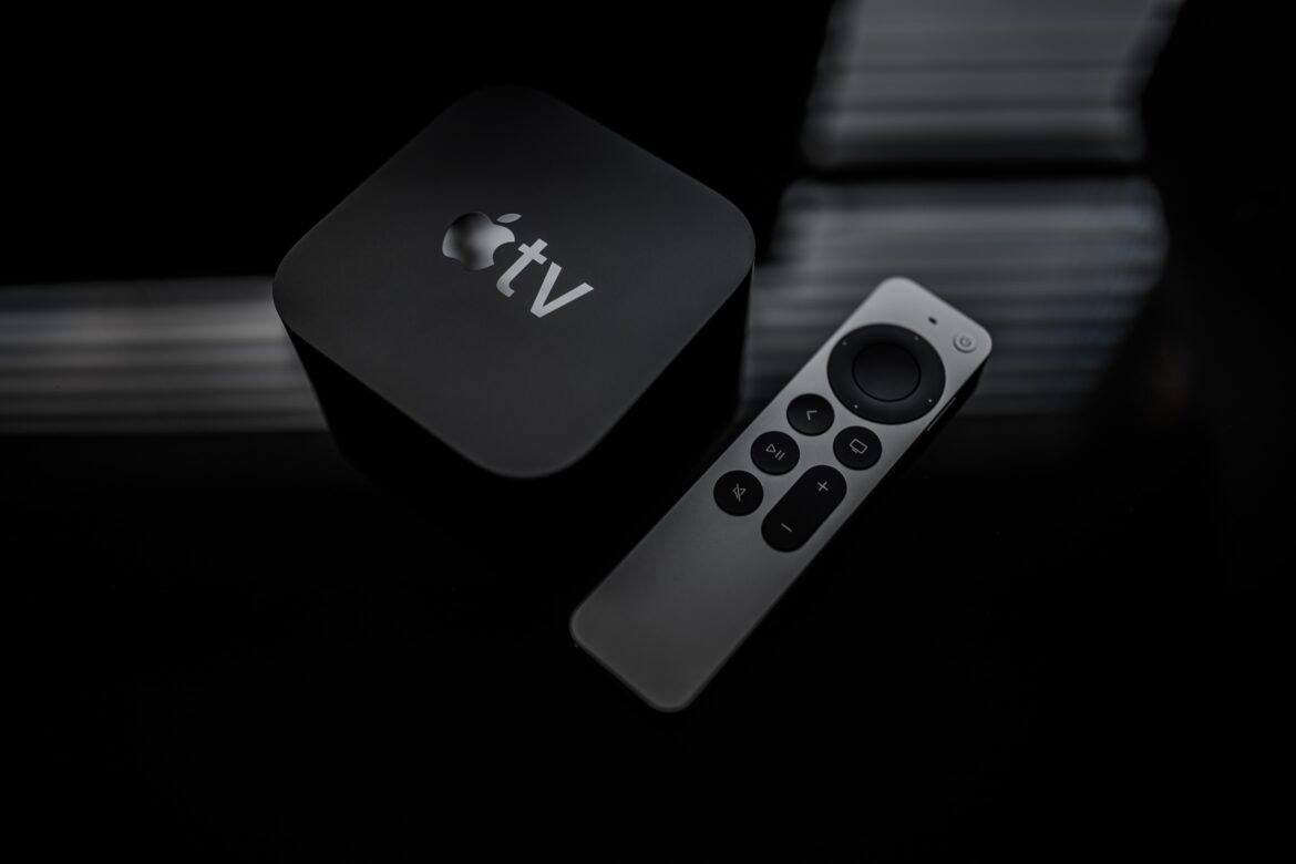omar-rodriguez-GjOl79QjfD8-unsplash Apple TV device and remote