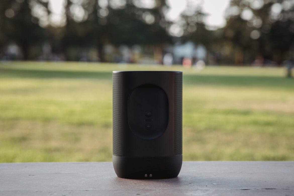 jason-leung-01Nv-r-tW4I-unsplash bluetooth speaker