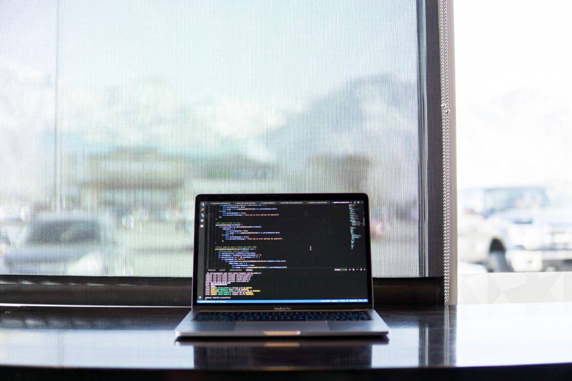max-nelson-taiuG8CPKAQ-unsplash software updates