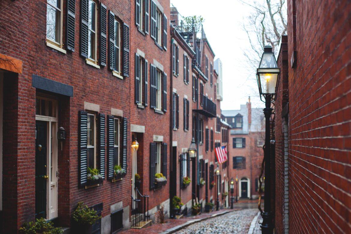 michael-browning-ZLN2WOVpjCo-unsplash american history