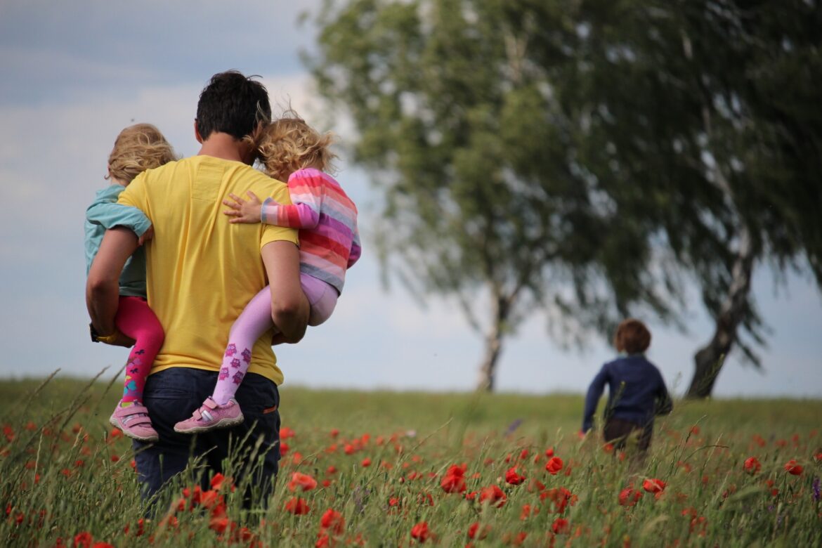 juliane-liebermann-O-RKu3Aqnsw-unsplash parents